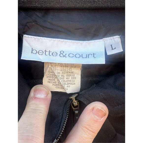 Bette & Court Black Vest with Gold Retro Accent Large - Picture 2 of 6